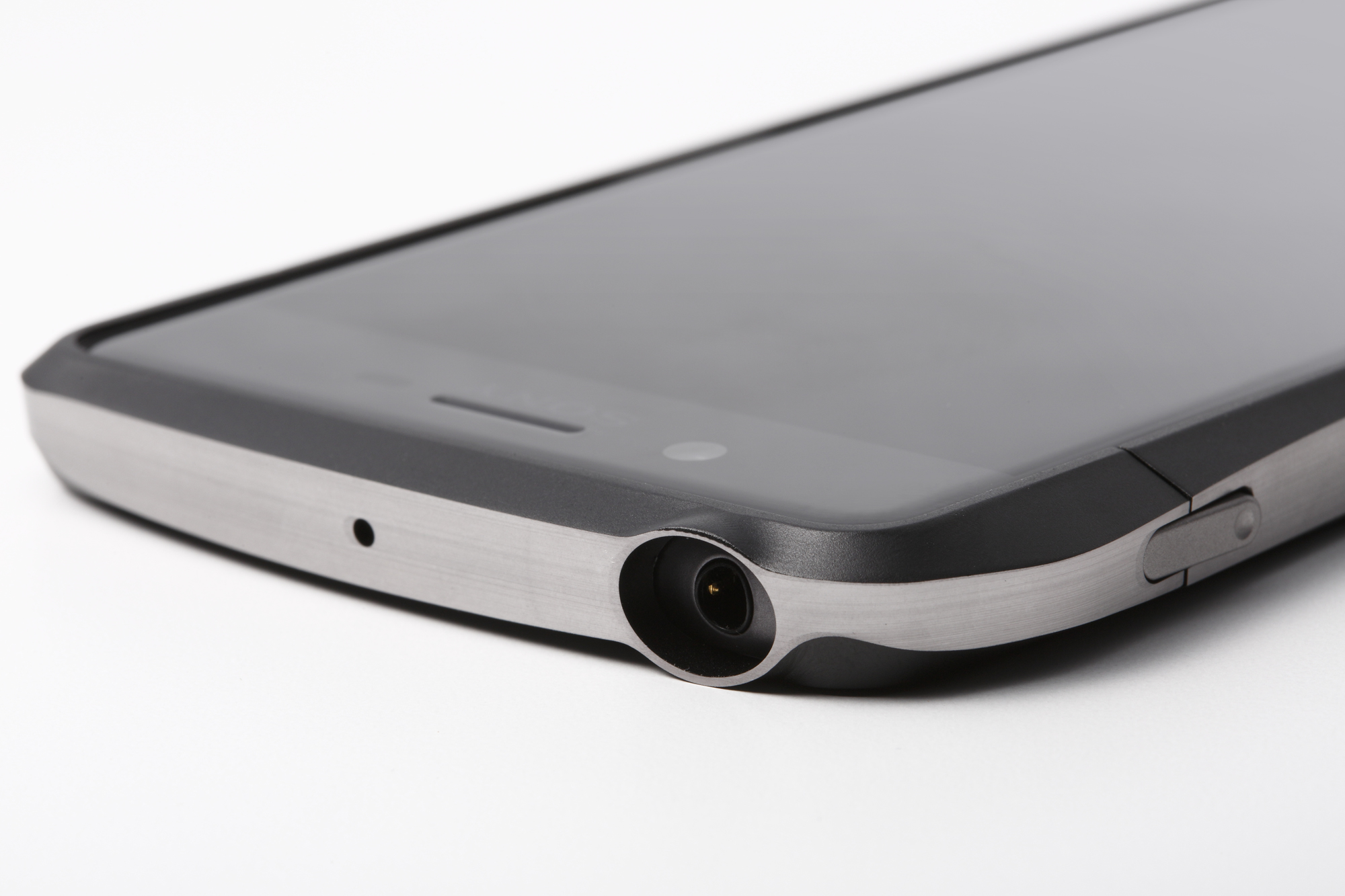 DCB-XXPWA6_Detail_Headphone