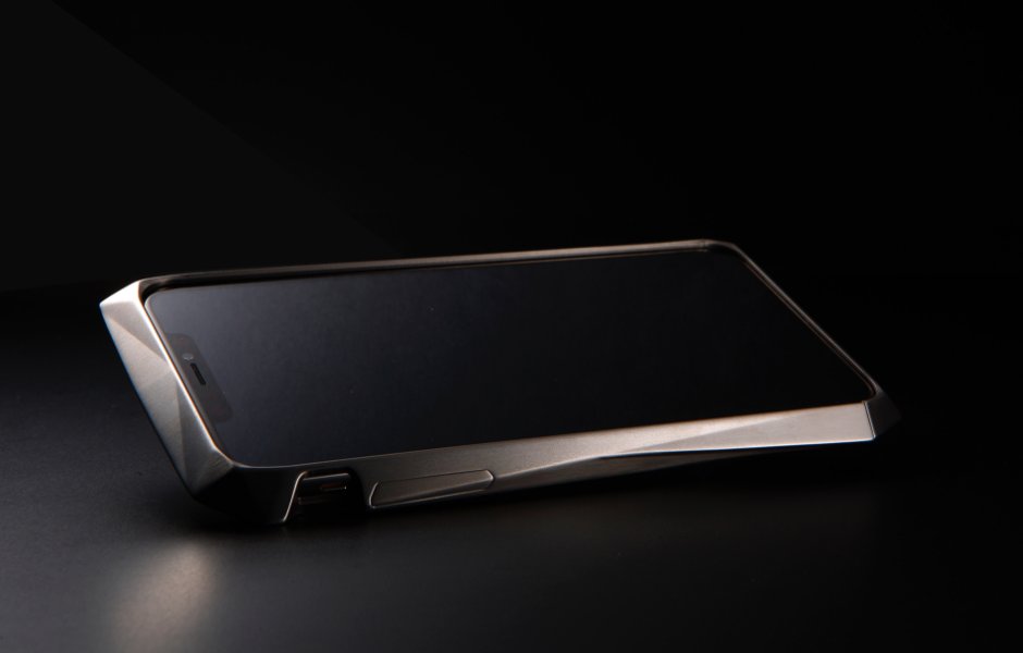 CLEAVE Titanium Bumper 180 for iPhone XS / X / XS MAX | Deff 